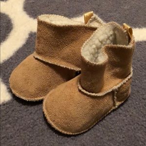 BabyGap fur-lined boots